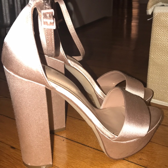 ALDO Satin Chunky Heel - Picture 3 of 5